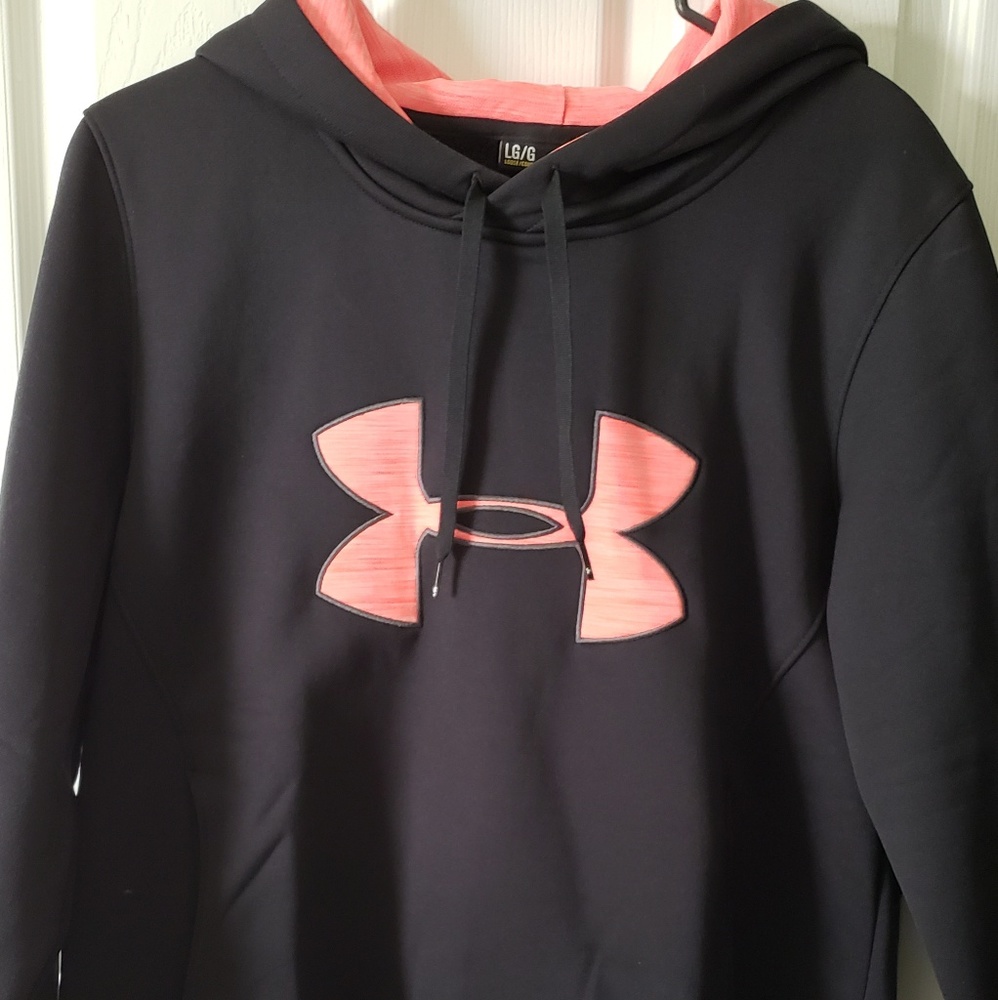 Under Armour Sweatshirt